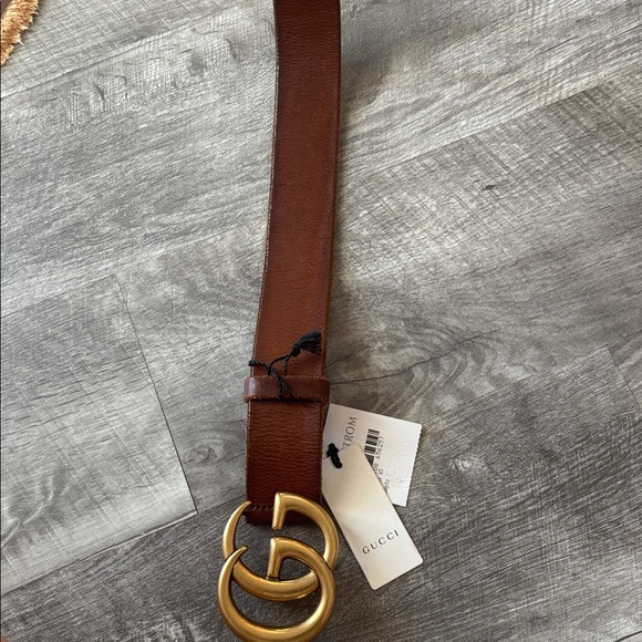 Gucci Marmont Wide Cognac Leather Brown Belt with Gold GG Emblem - Picture 4 of 10